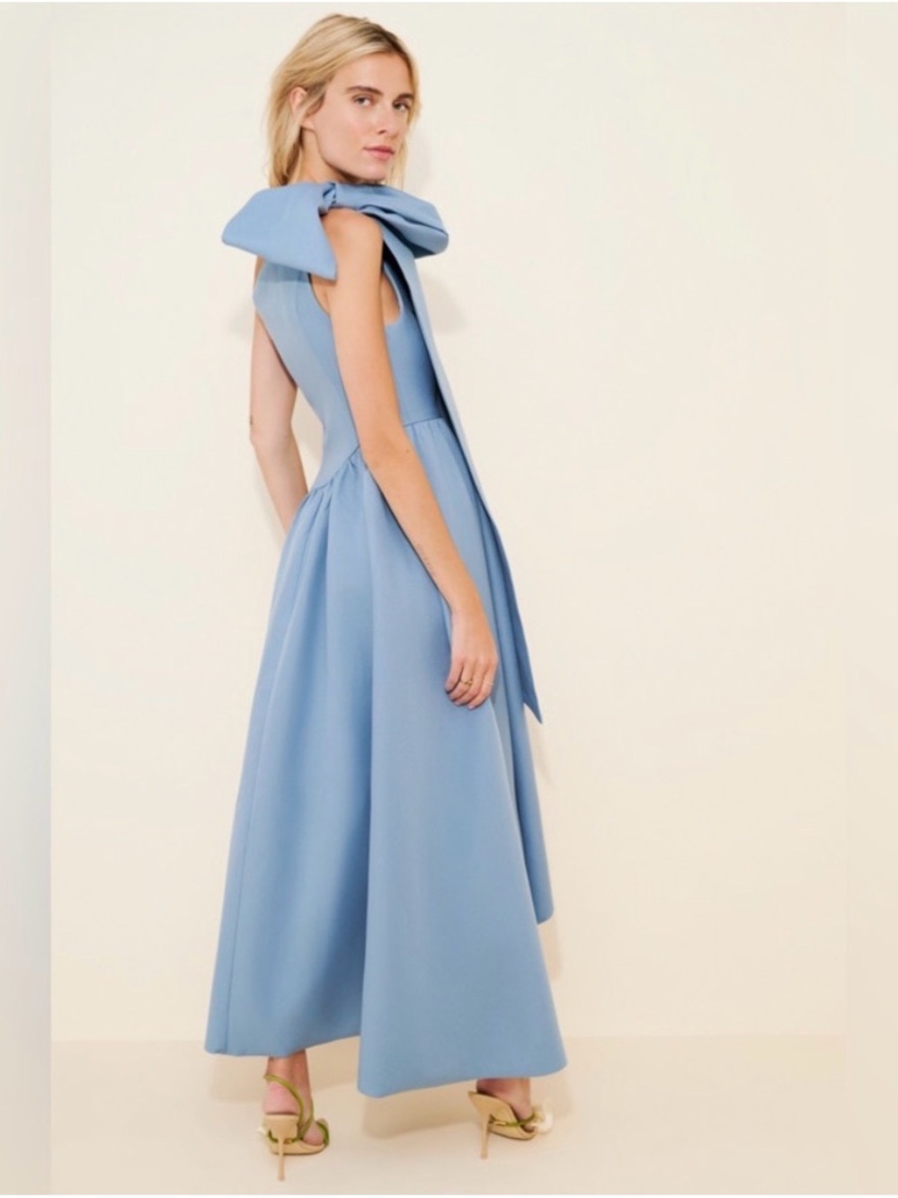 Elliatt Liesel One Shoulder Dress - Picture 2 of 16